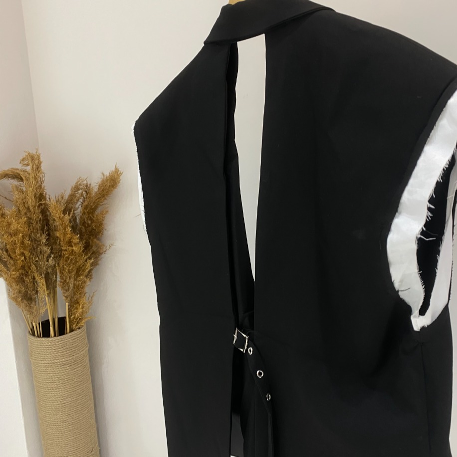 Siyah Oversize Kolsuz Yelek