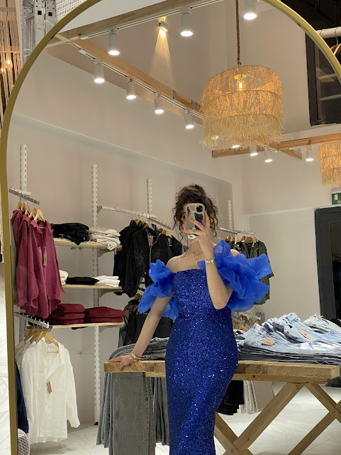 Saks Mavi Payetli Tül Kollu Abiye Elbise